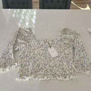 Vici nwt smocked floral top size large